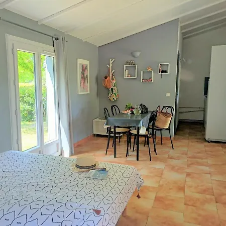 Domaine Le Moulin Neuf Village de vacances *